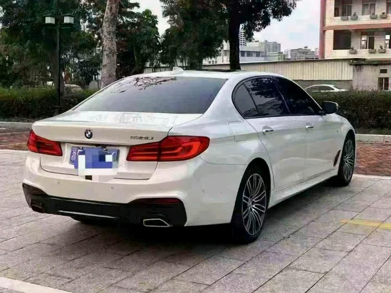 宝马5系 内饰前排