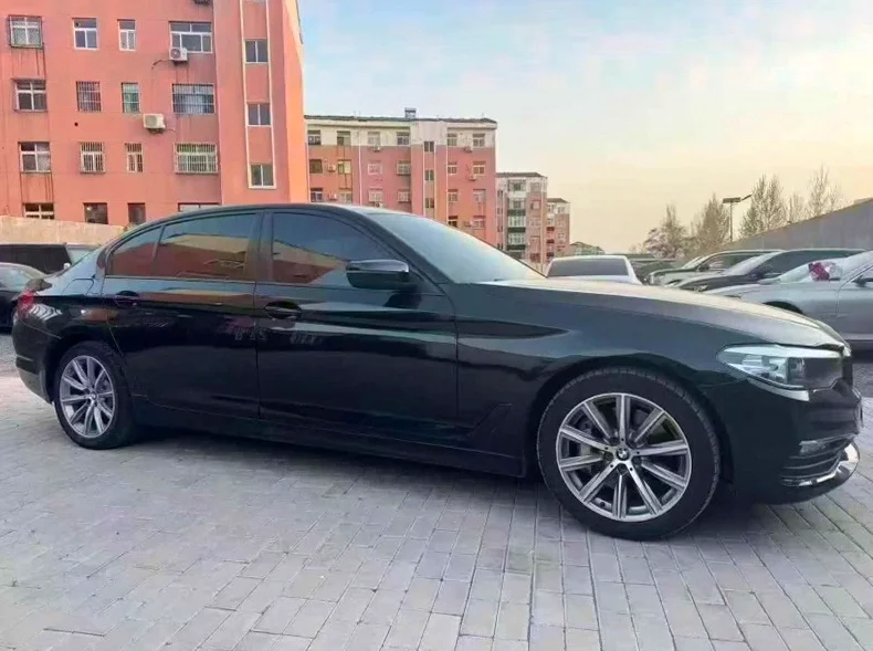 宝马5系 正面外观二