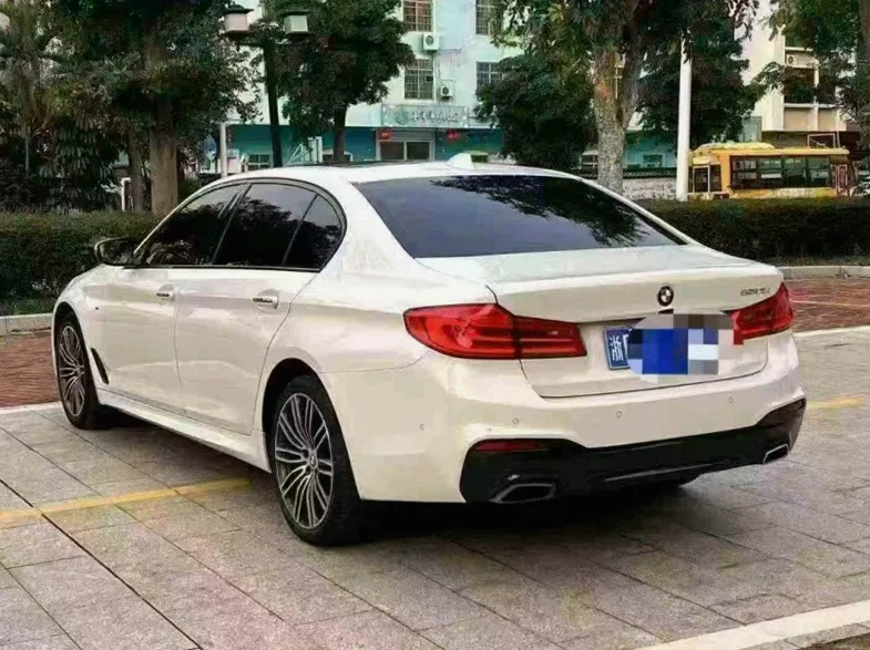 宝马5系 内饰后排