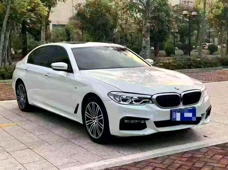 宝马5系 正面外观二