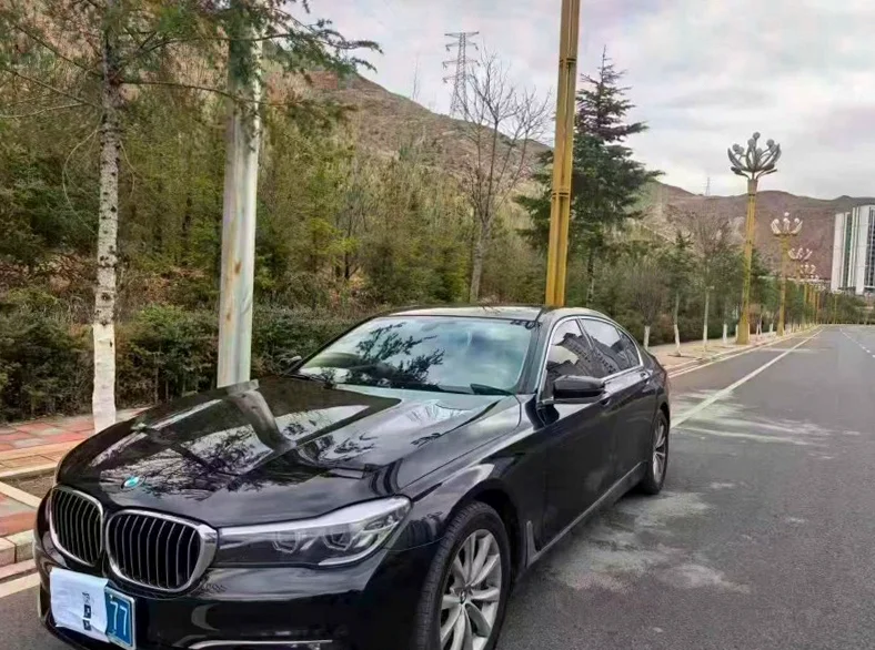 宝马7系 内饰后排