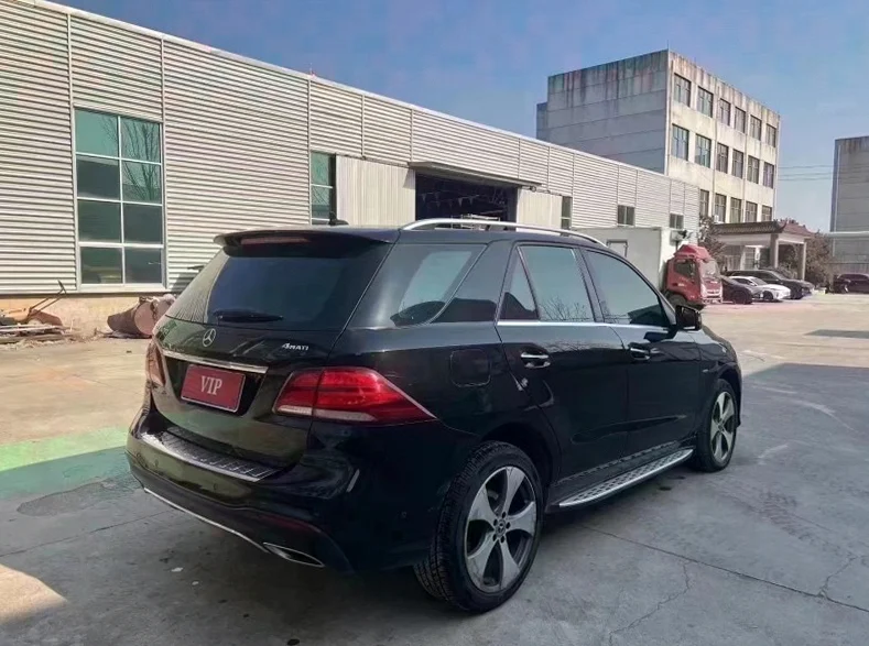 奔驰GLE 后面外观三