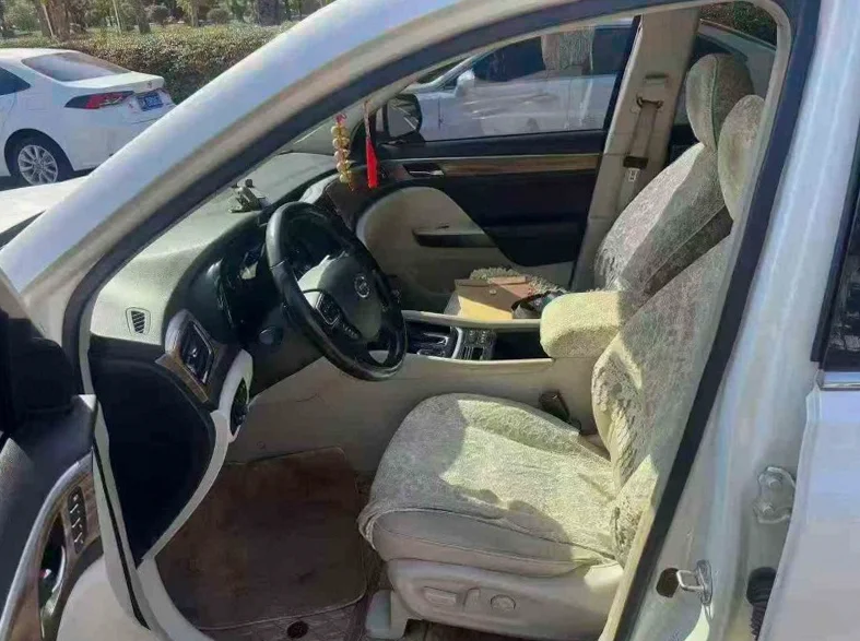 传祺GS8 后面外观三