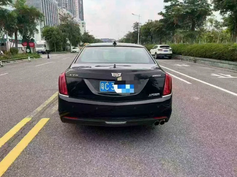 凯迪拉克CT6 驾驶室