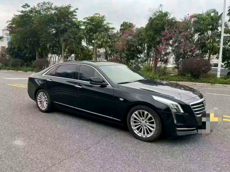 凯迪拉克CT6 正面外观二