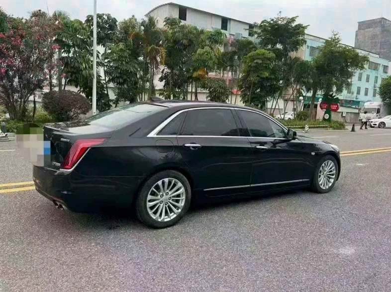 凯迪拉克CT6 内饰后排