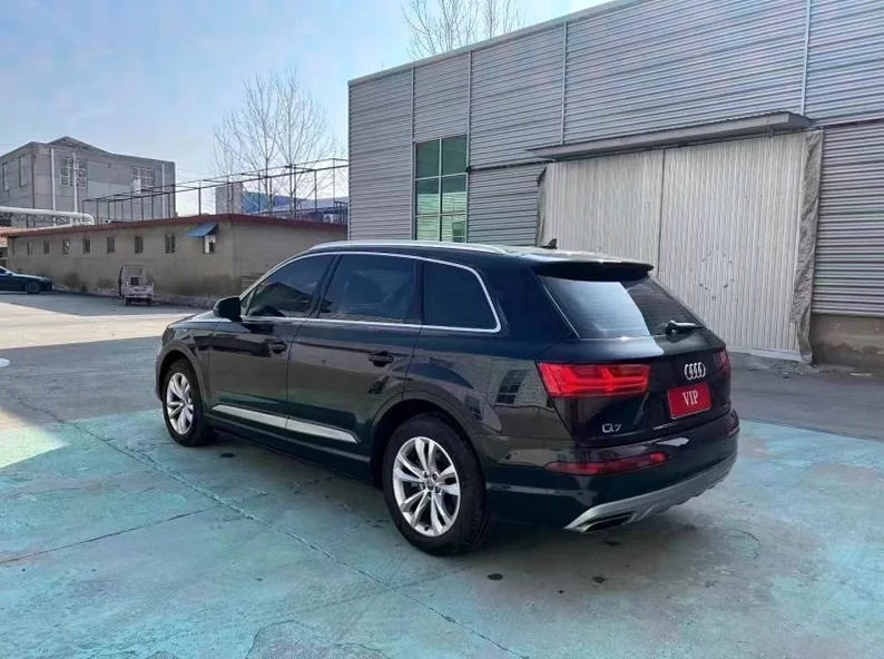 奥迪Q7 后面外观二