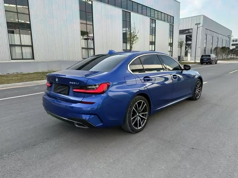 宝马3系 内饰后排