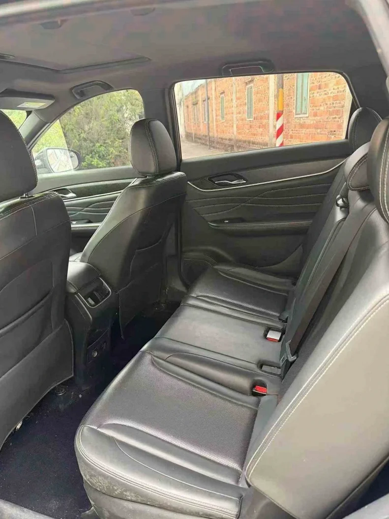 风光东风 后面外观二