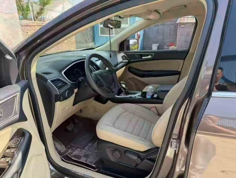 福特锐界 后面外观一