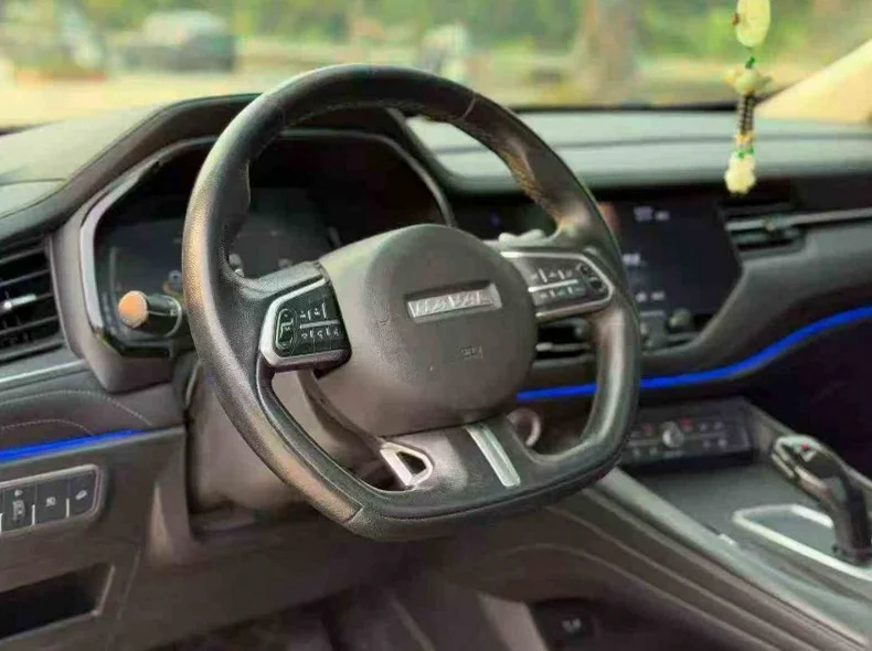 哈弗F7 后面外观一