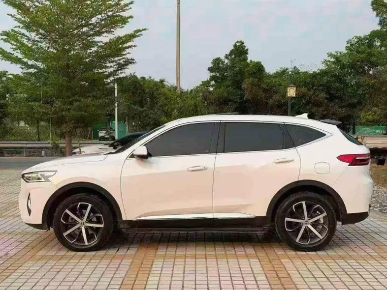 哈弗F7 正面外观三