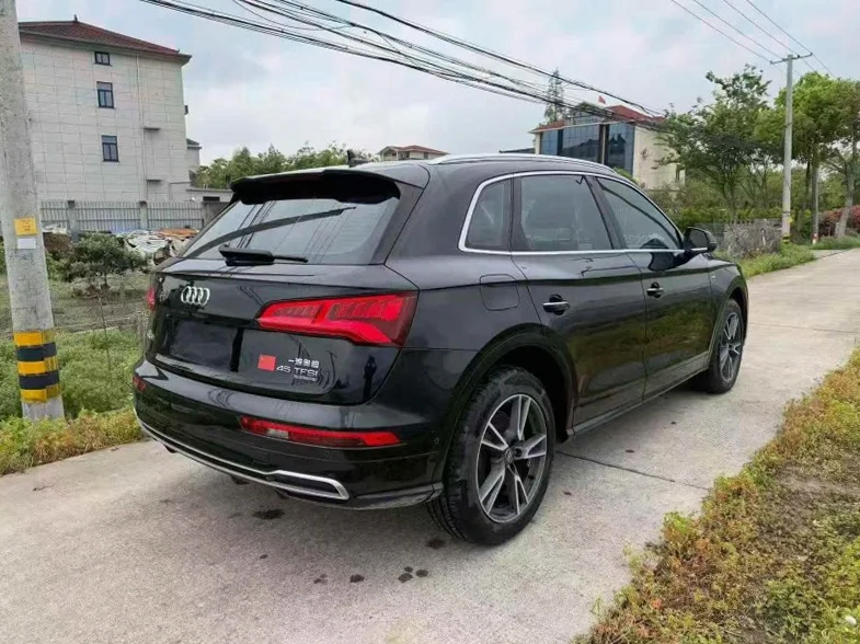 奥迪Q5 内饰后排