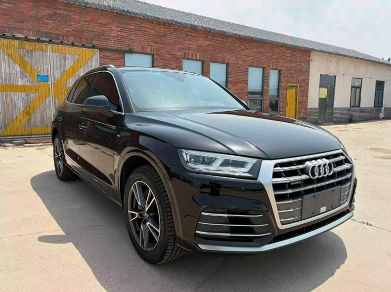 奥迪Q5 正面外观三