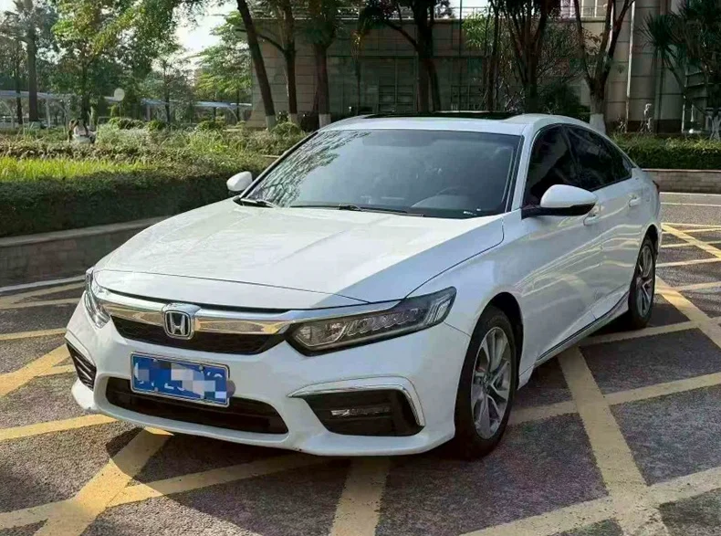 本田英诗派 正面外观三