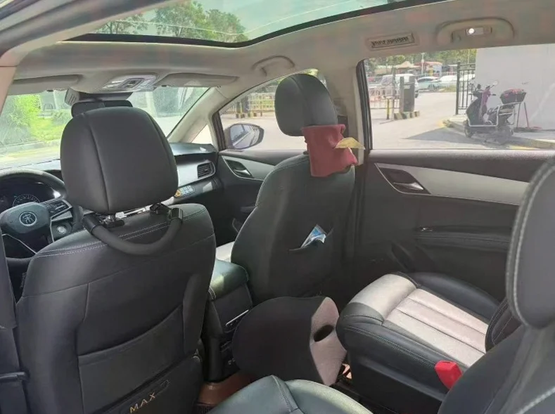 比亚迪宋 后面外观三