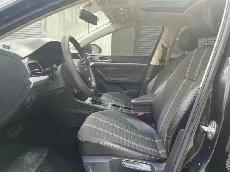 大众朗逸 内饰后排