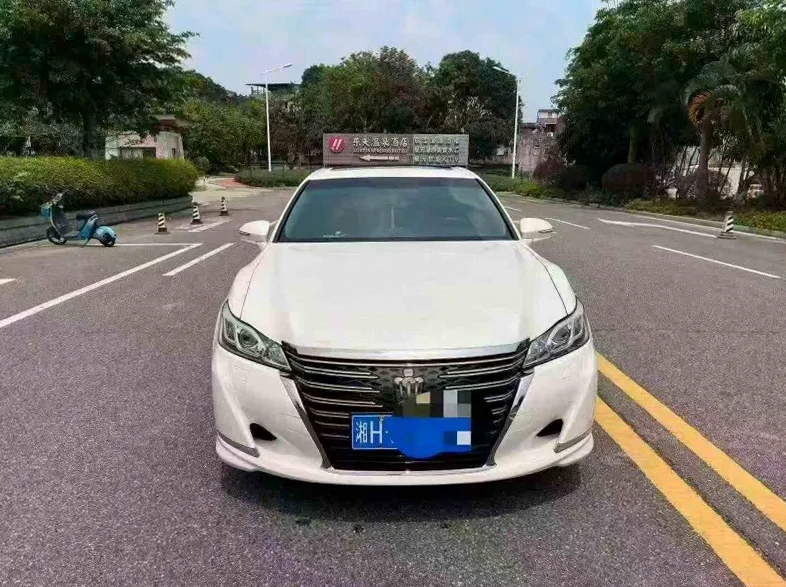 20年丰田皇冠2.0T运动版