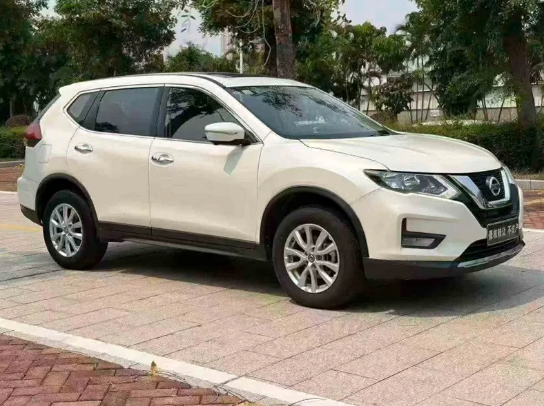 日产奇骏 正面外观三