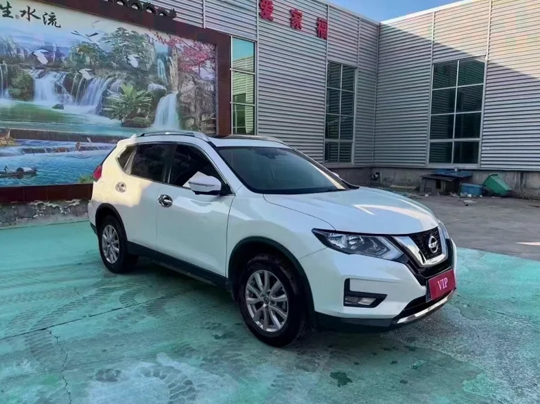 日产奇骏 正面外观三