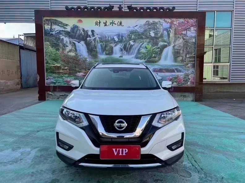 20年日产奇骏2.0L自动高配