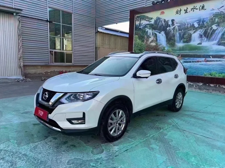 日产奇骏 正面外观二