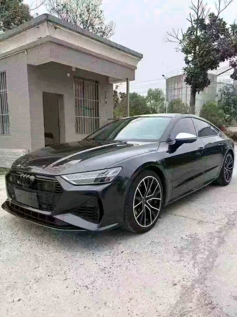 奥迪A7L 正面外观三