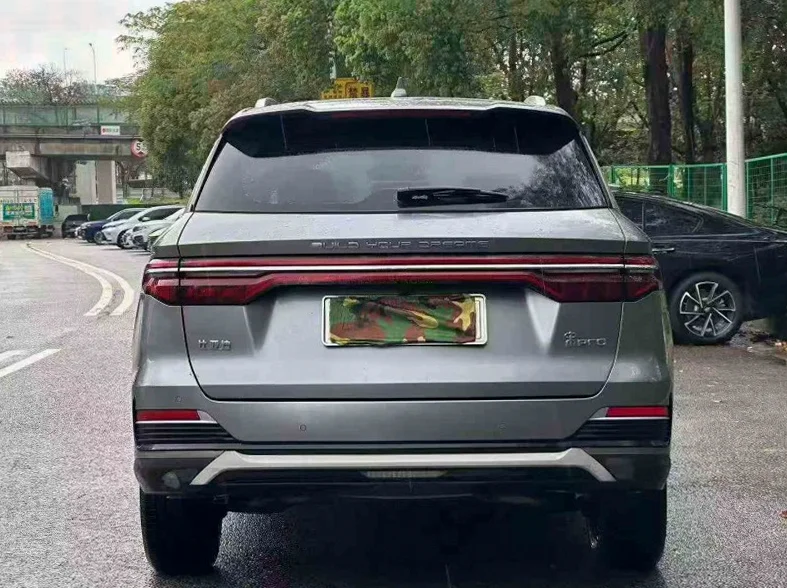 比亚迪宋 内饰前排