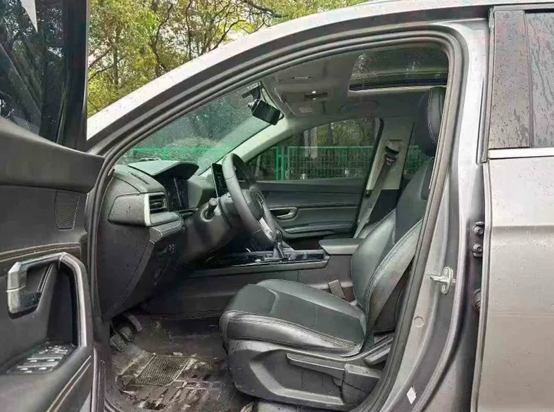 比亚迪宋 后面外观一