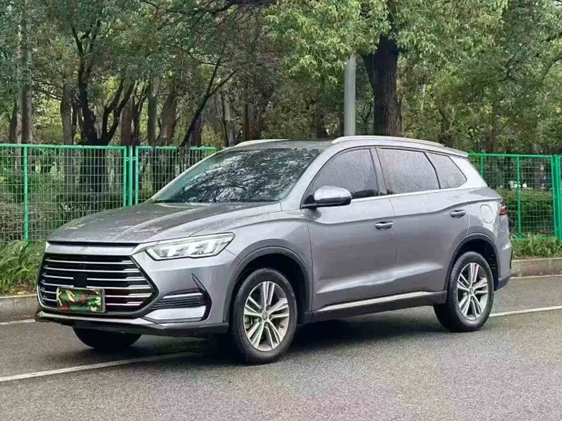 比亚迪宋 正面外观三