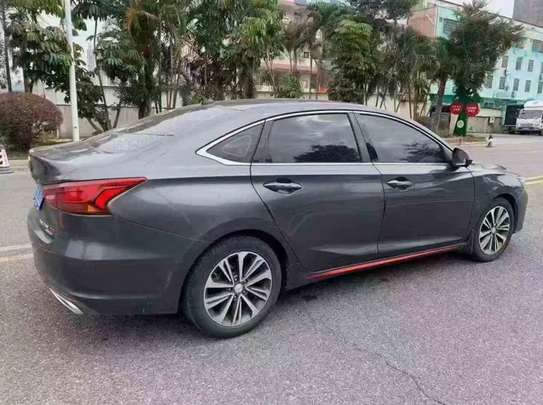 长安汽车锐程 内饰后排