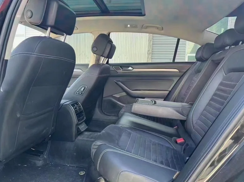 大众迈腾 驾驶室