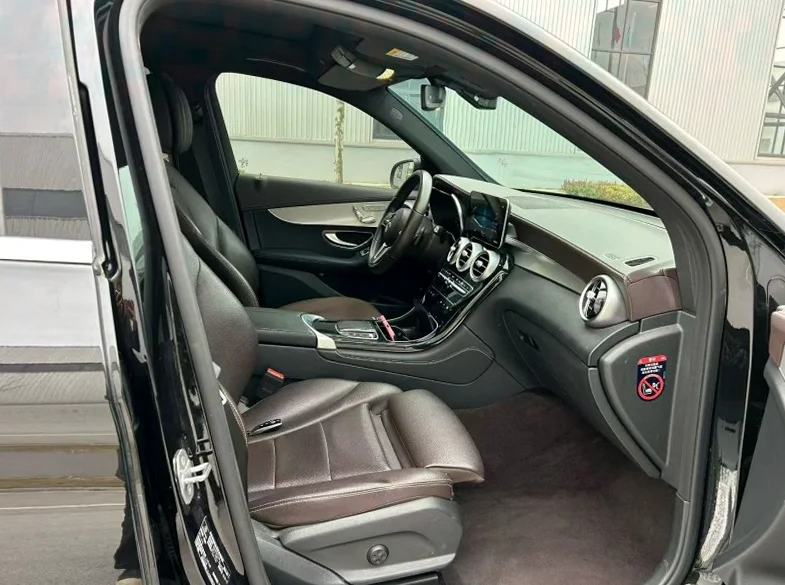 奔驰GLC 后面外观二