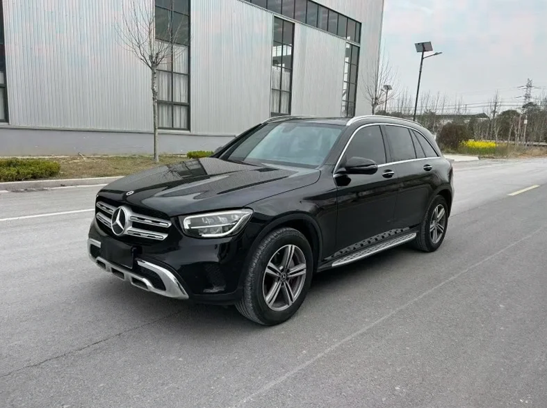 奔驰GLC 正面外观三