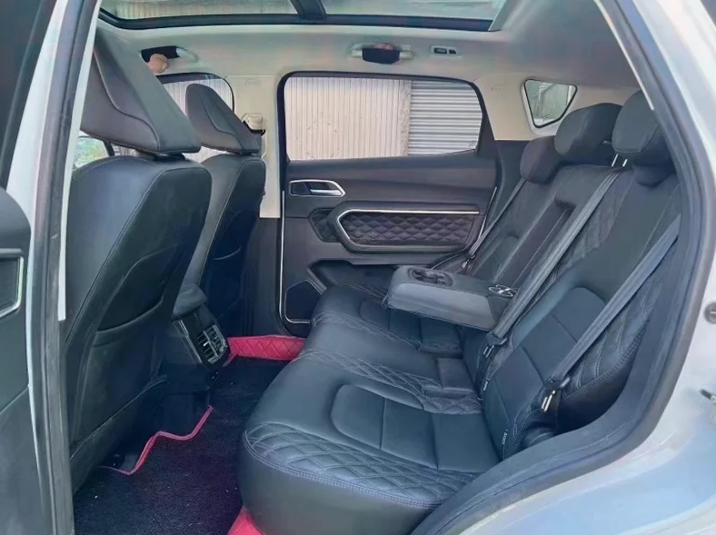 哈弗H6 内饰后排