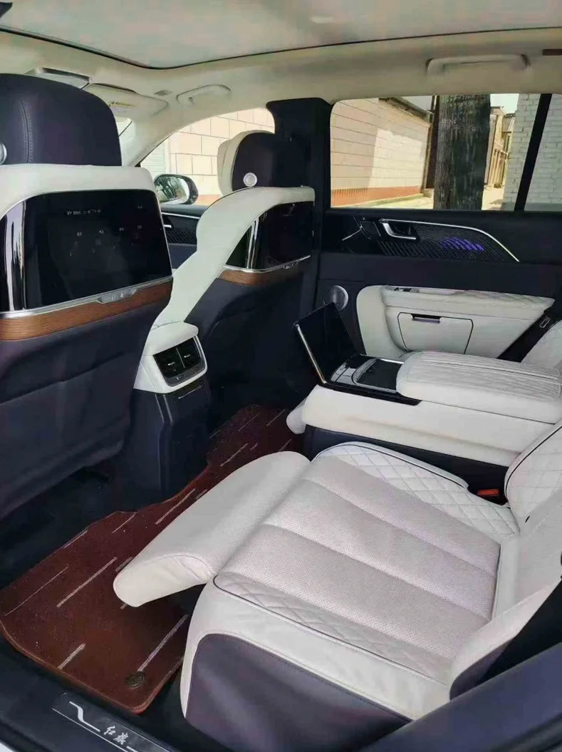 红旗E-HS9 后面外观三