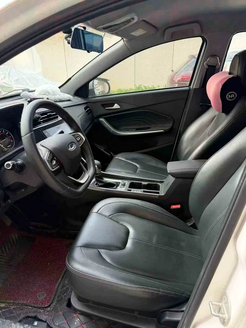 奇瑞瑞虎 后面外观三