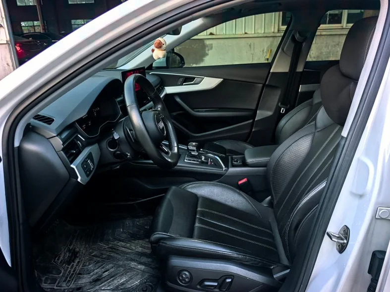 奥迪A4L 后面外观二