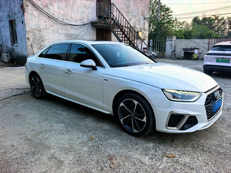 奥迪A4L 正面外观三