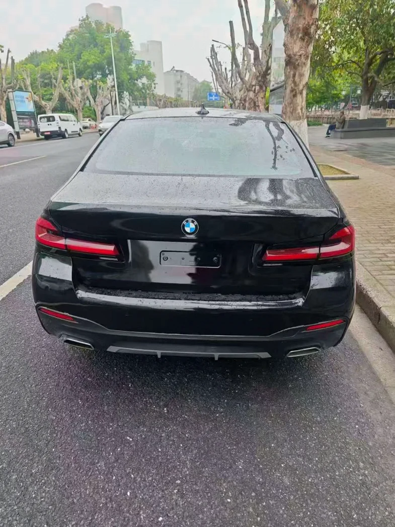 宝马5系 正面外观三