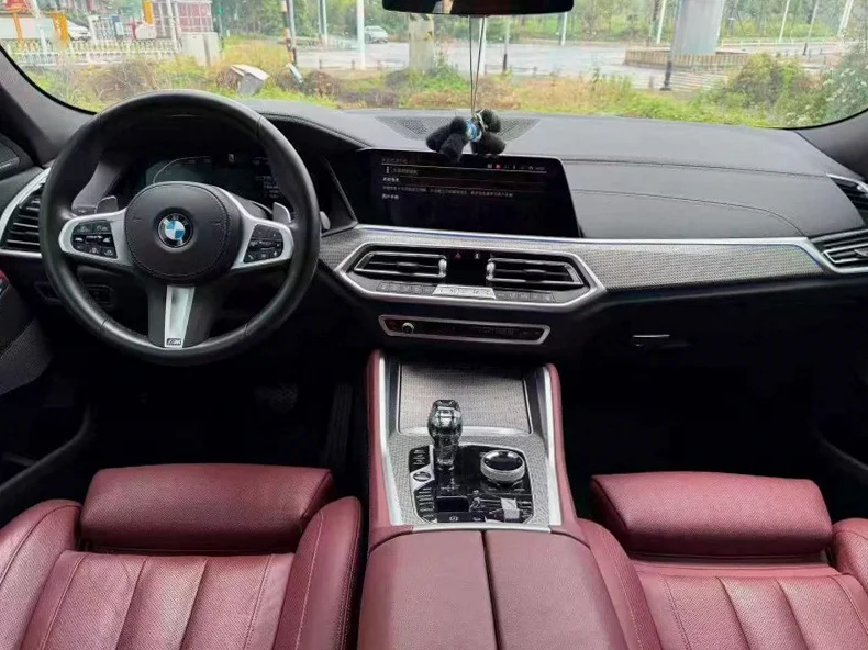 宝马X6 后面外观一