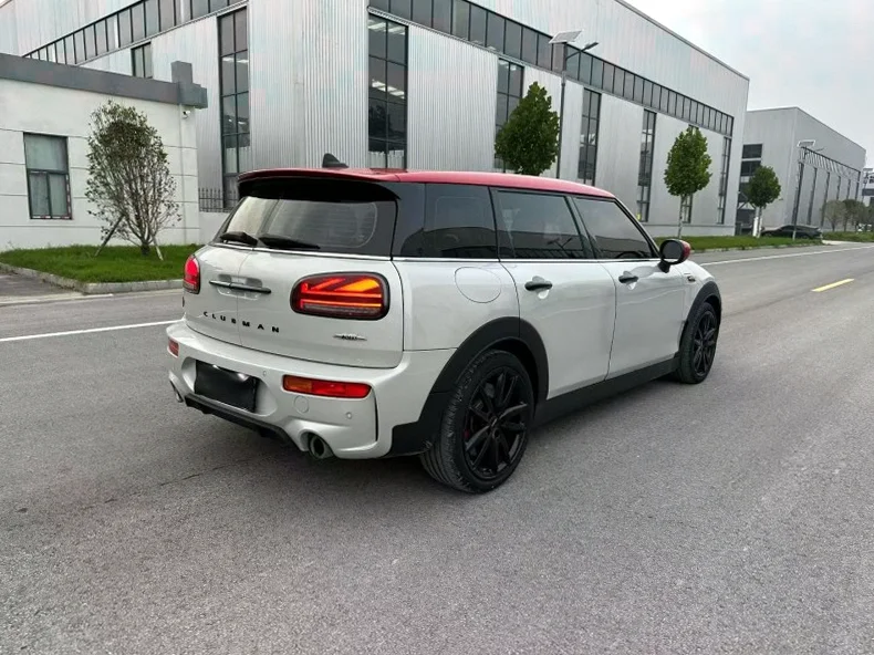 宝马迷你 内饰后排