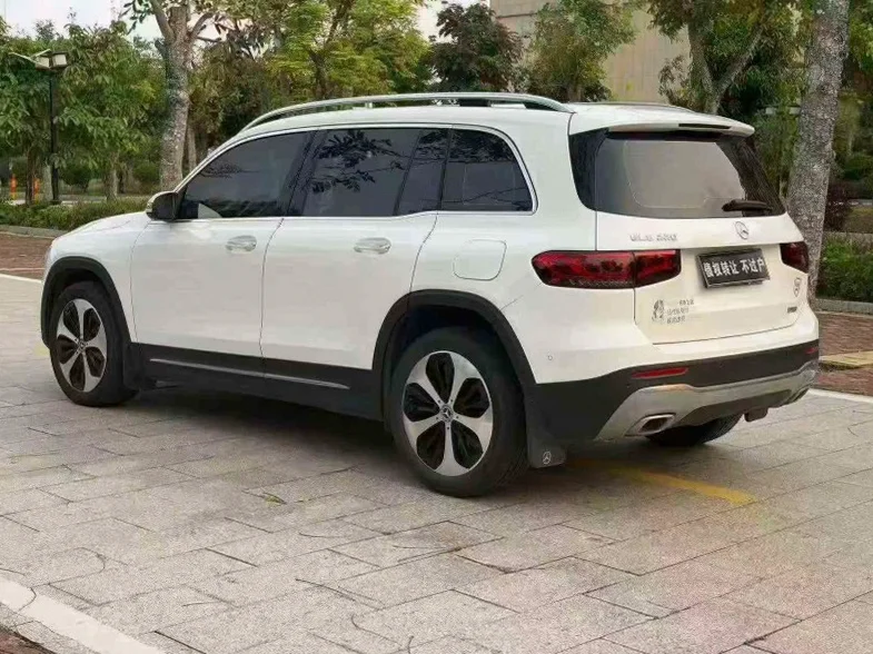 奔驰B 内饰前排