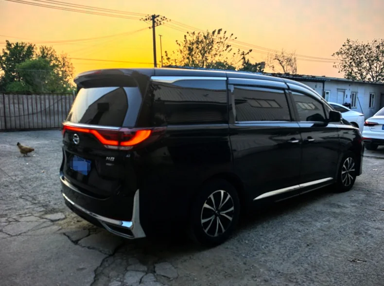 传祺M8 内饰前排