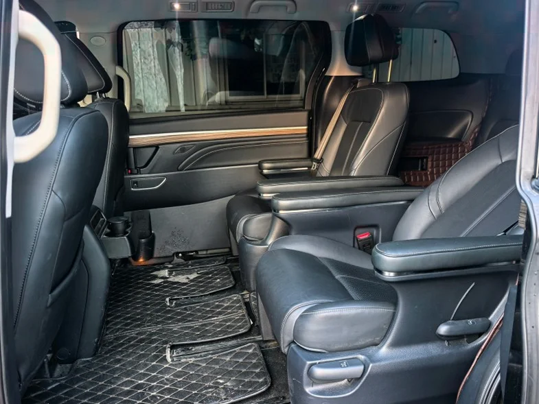 传祺M8 后面外观一