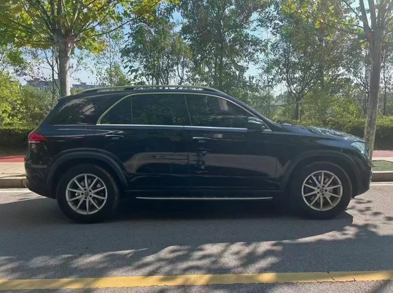 奔驰CLE 后面外观三