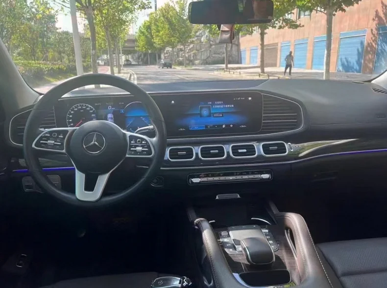 奔驰CLE 正面外观二