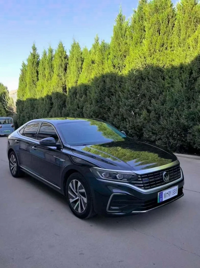 大众帕萨特 正面外观三