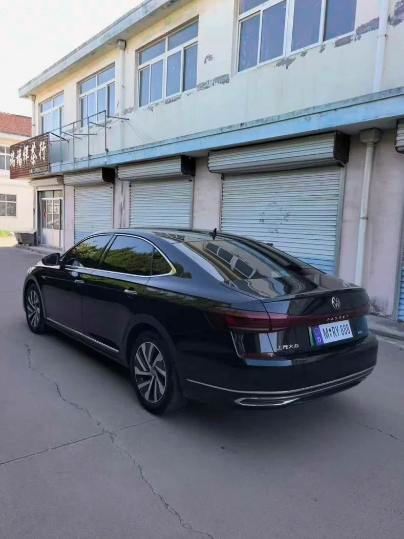 大众帕萨特 后面外观三