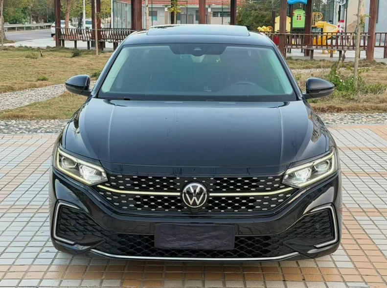 22年大众帕萨特 2.0T星空尊贵版